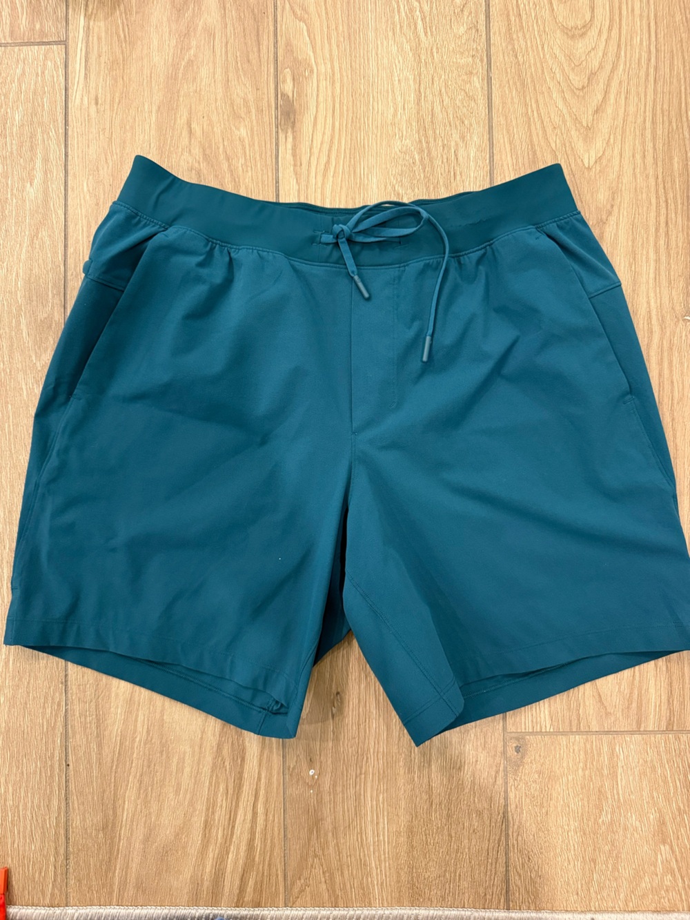 Lululemon Zeroed In Shorts 7” Size L